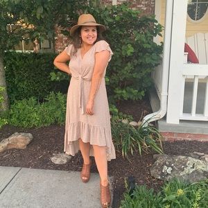 Meet your Posher, Claire